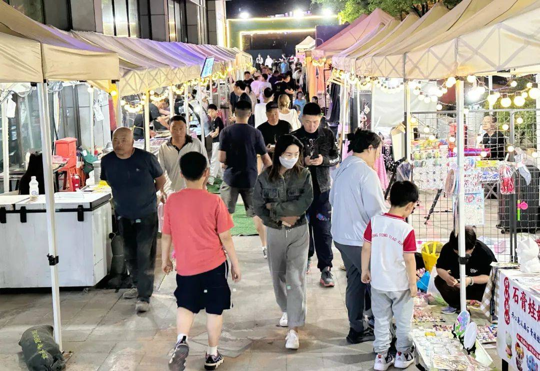 順義夜市新資訊，高科技導(dǎo)航點(diǎn)亮夜生活